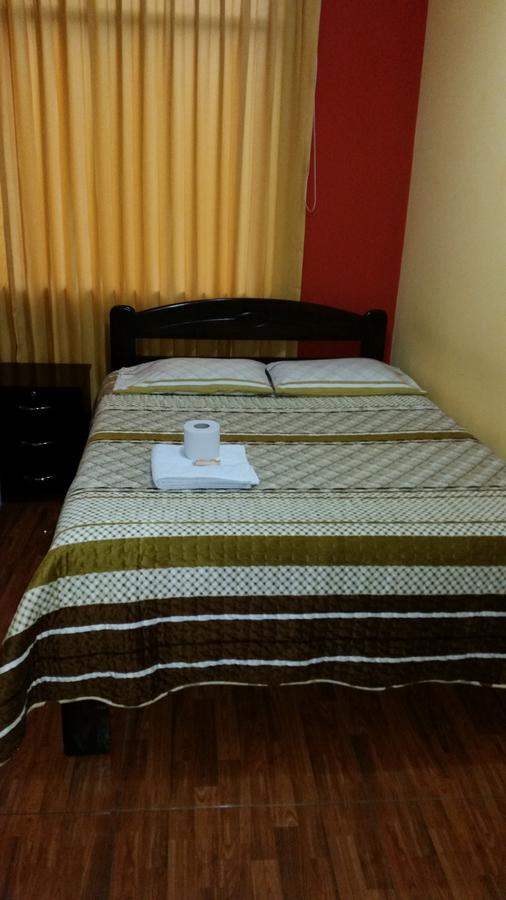 Hostal Los Pinos Huancayo Esterno foto