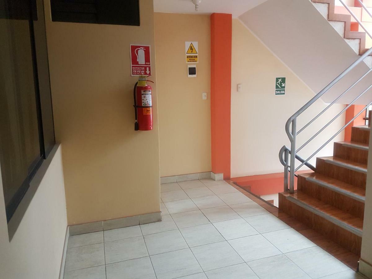 Hostal Los Pinos Huancayo Esterno foto